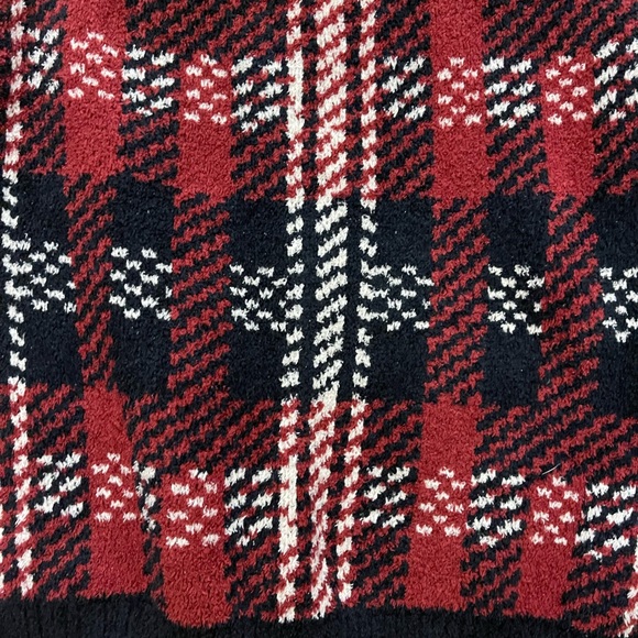 Forever 21 Red & Black Pullover Off-Shoulder Sweater - Picture 4 of 5